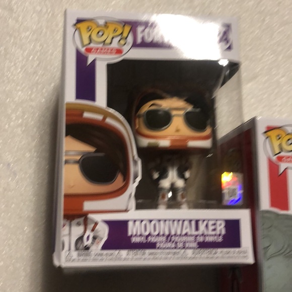 Fortnite moonwalker& love Ranger -2 -Marvel Funko - Picture 3 of 13